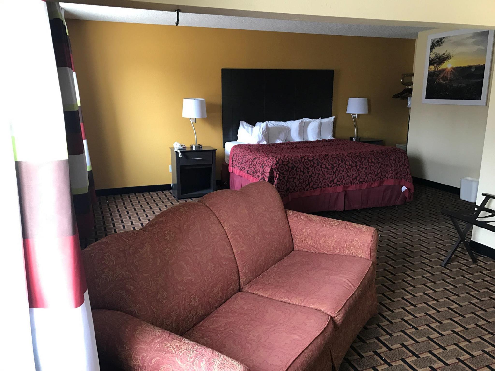 Days Inn By Wyndham Carthage Esterno foto